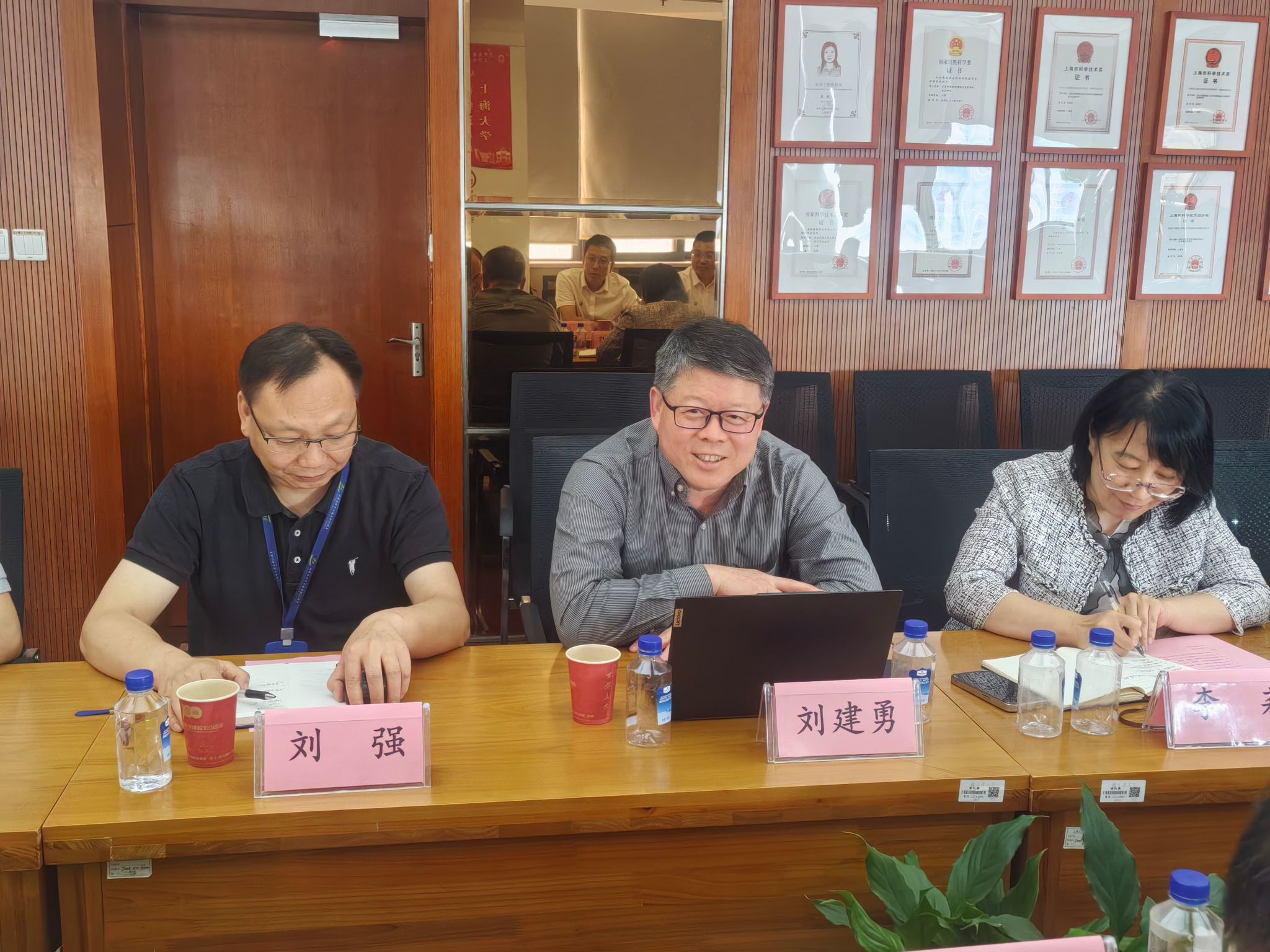 5.jpg 5.jpg